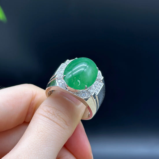 Load image into Gallery viewer, RealJade® &amp;quot;Signature Signet&amp;quot; 18K White Gold  Real Green Jadeite Jade Classic Men&amp;#39;s Ring
