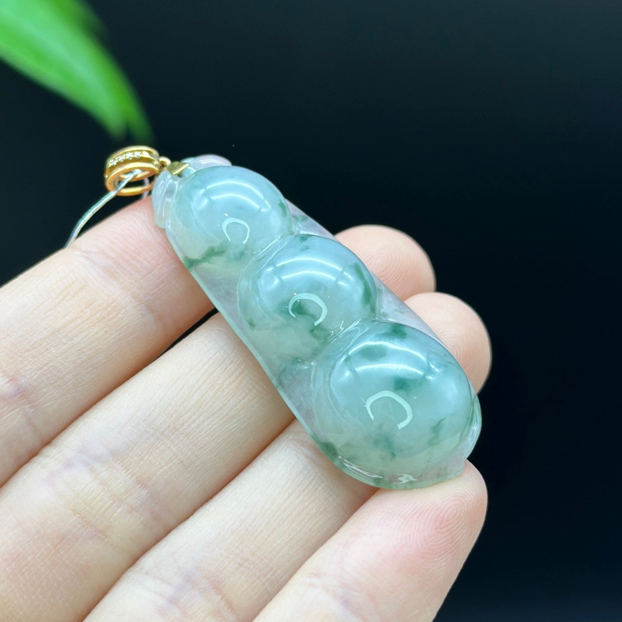 Load image into Gallery viewer, Genuine Burmese Green Jadeite Pendant with 18k Yellow Gold Bail
