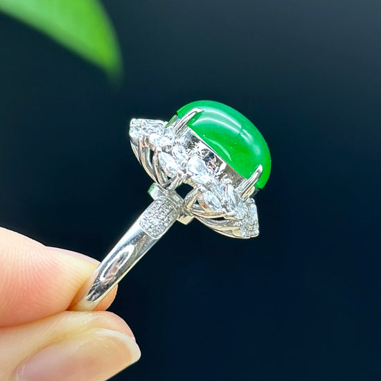 Load image into Gallery viewer, RealJade® &amp;quot;Amelie&amp;quot; 18k White Gold Natural Ice Green Jadeite Engagement Ring With Diamonds
