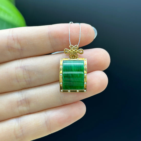 RealJade 18k Rose Gold Genuine Green Jadeite Jade Pendant