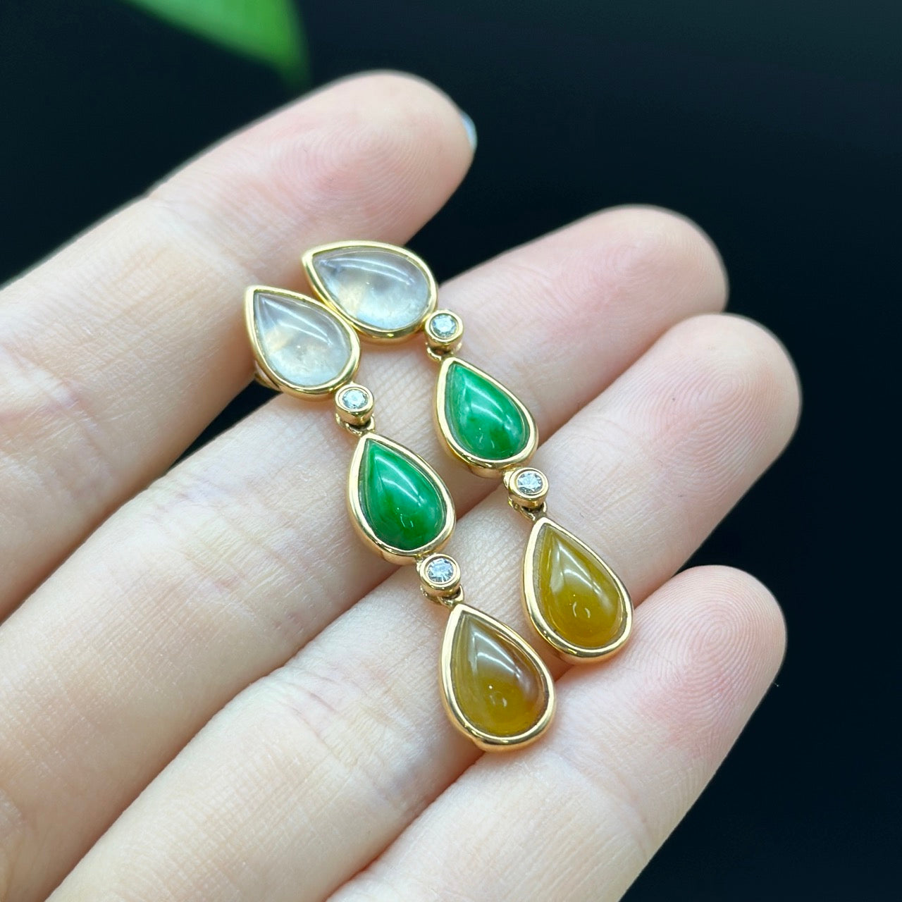 Load image into Gallery viewer, 18k Rose Gold Genuine Ice Jadeite Jade Earrings With Diamonds
