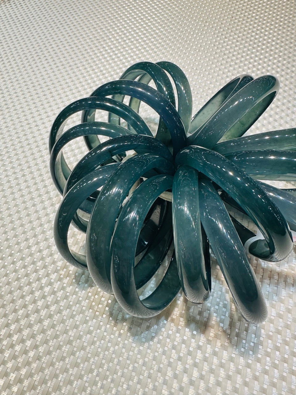 Load image into Gallery viewer, Genuine Guatemala Common Jadeite Jade Bangle Bracelet ( 50 - 59mm )
