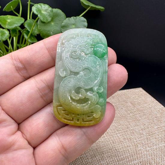 RealJade¨ Co. High-End Genuine Jadeite Jade Dragon Pendant Necklace (Collectibles)