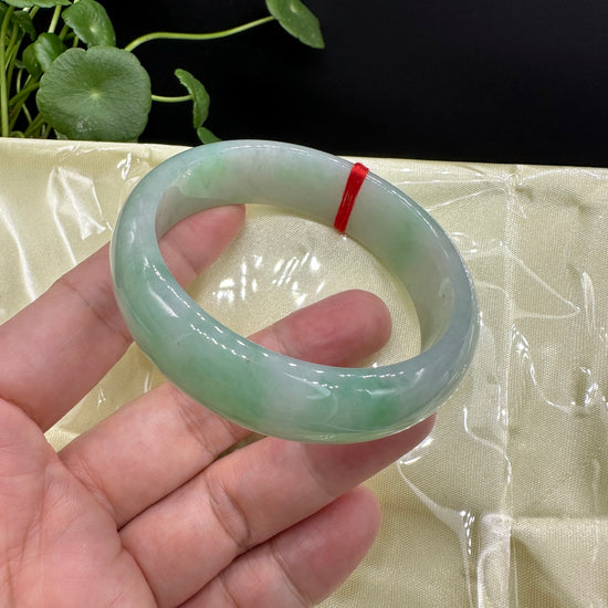 Genuine Burmese High-end Jade Jadeite Oval Bangle Bracelet ( 59.2mm )( Collectibles )