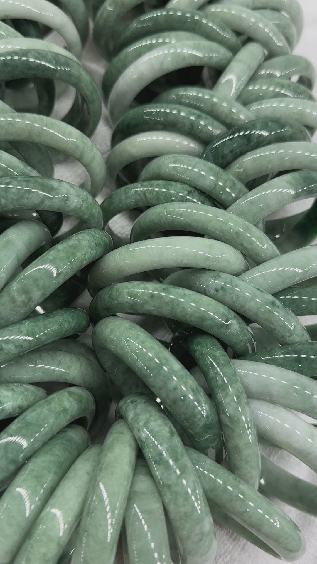 Load and play video in Gallery viewer, Genuine Burmese Common Jadeite Jade Bangle Bracelet ( 50 - 59mm )
