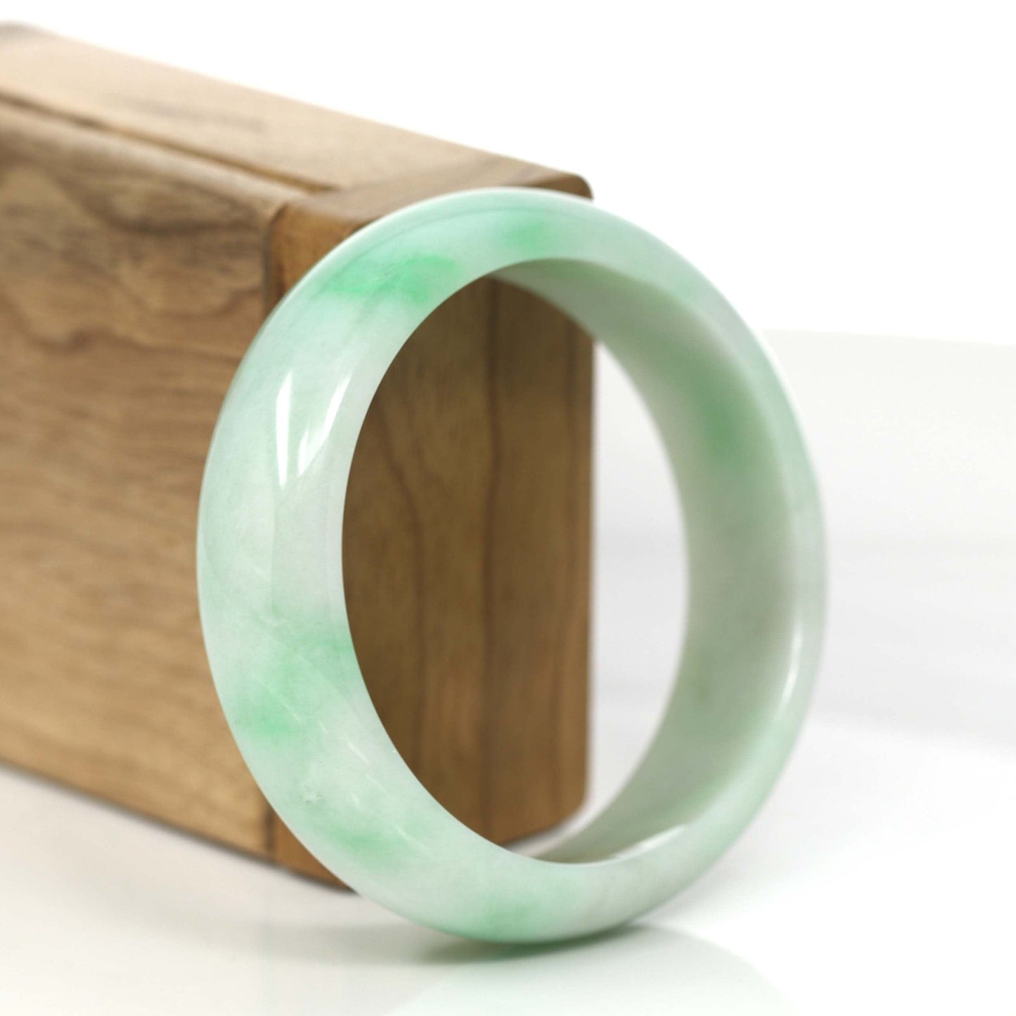 RealJade Co.¨ Jadeite Jade Bangle Bracelet High-quality Apple Green Natural Burmese Jadeite Jade Bangle (59.68 mm ) #889
