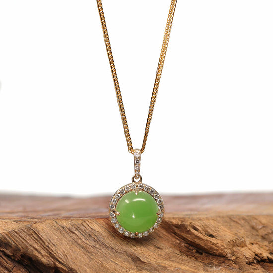 14K Gold Genuine Green Apple Green Jade Circle Pendant Necklace With VS1 Diamond